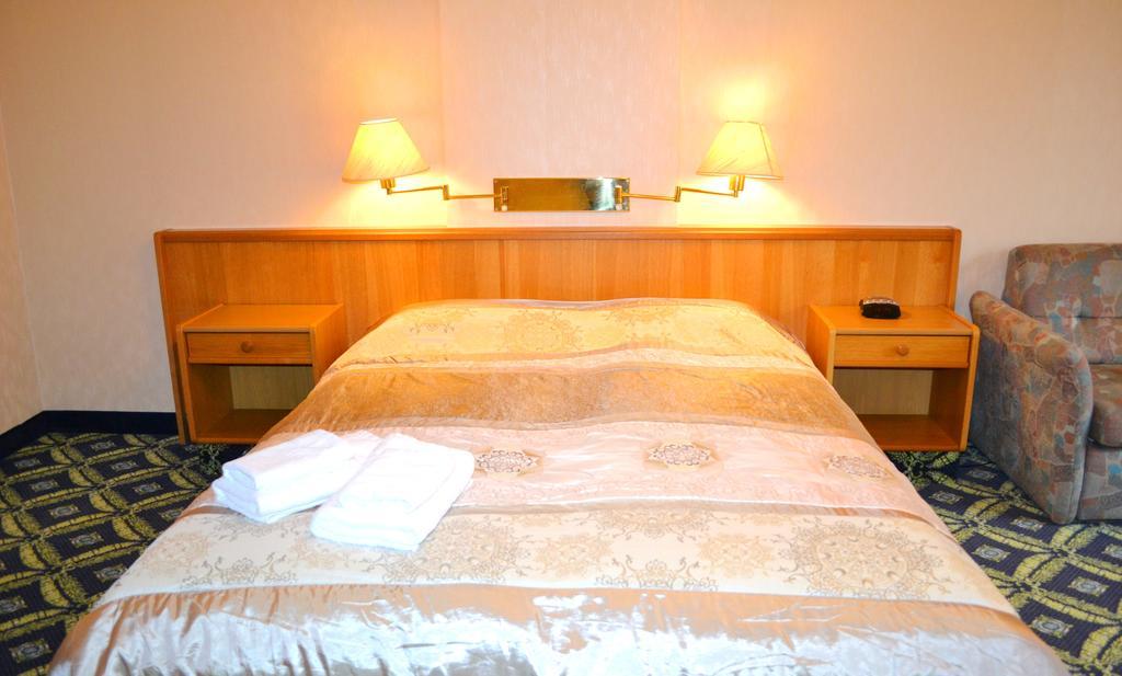 Hotel Zum Goldenen Hirsch Sankt Kilian 객실 사진